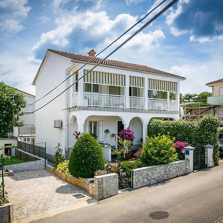 Apartment Near The Sea Judita Malinska Exterior photo