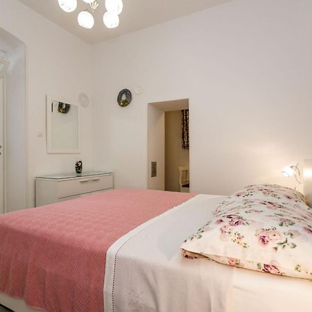 Apartment Near The Sea Judita Malinska Room photo