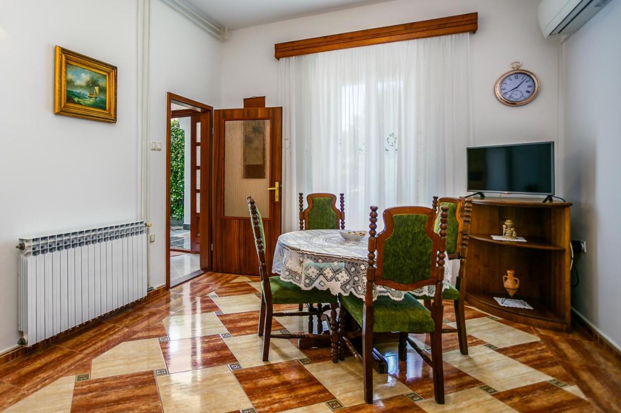 Apartment Near The Sea Judita Malinska Exterior photo