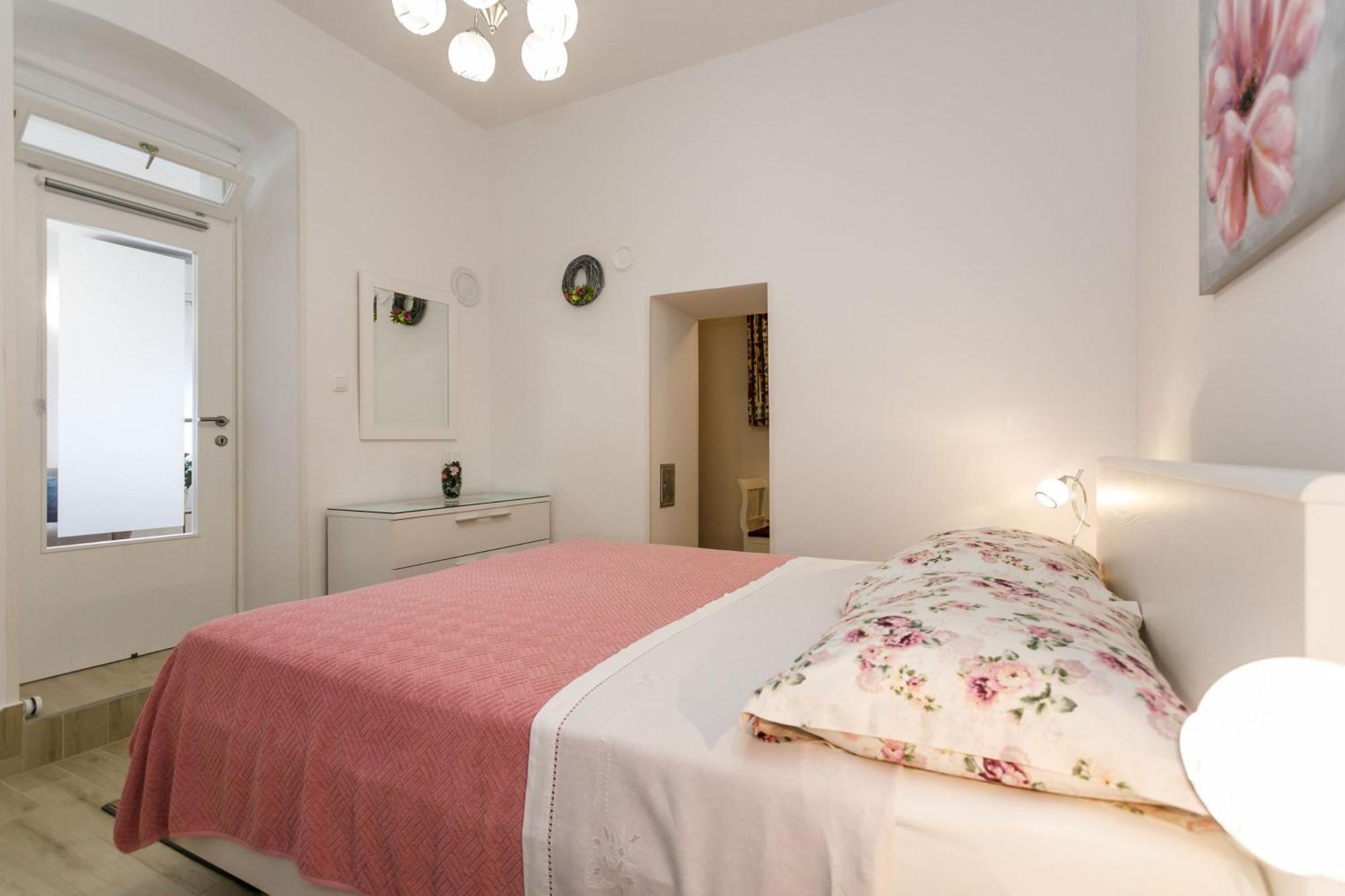 Apartment Near The Sea Judita Malinska Room photo