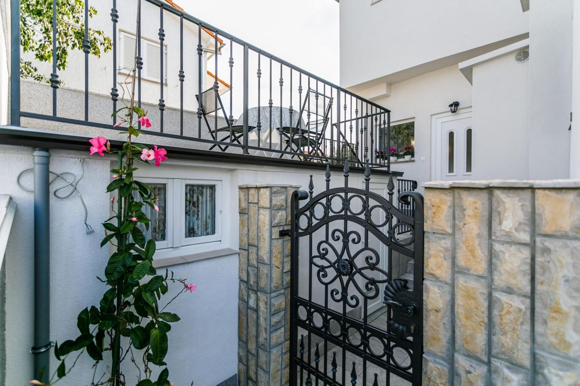 Apartment Near The Sea Judita Malinska Room photo